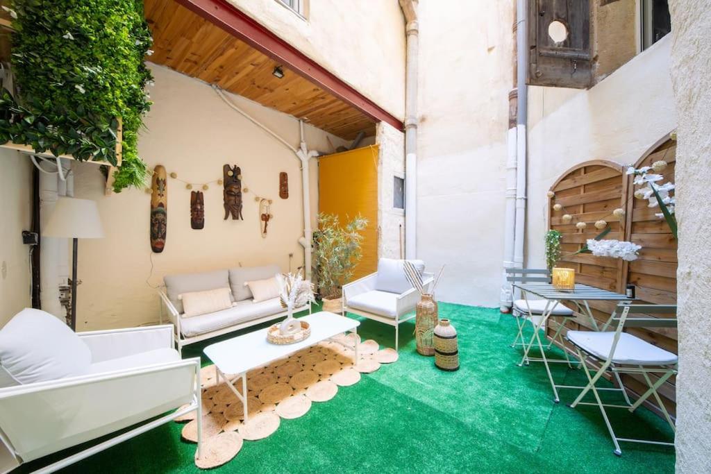 La Suite Eximia Avec Patio - Parking Souterrain Inclus - Centre Historique Montpellier Exterior foto